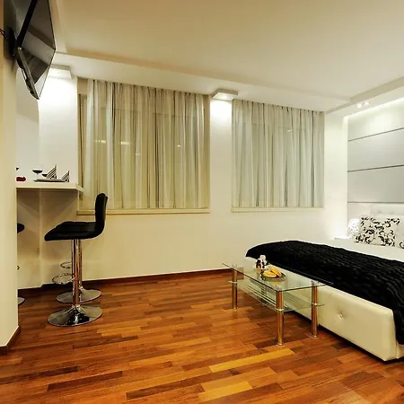 Main Street And Pensionat 4*