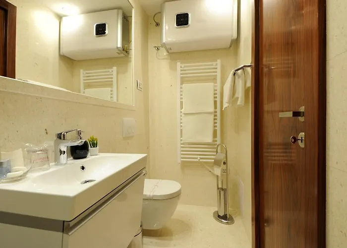 Main Street And Pensionat Zadar