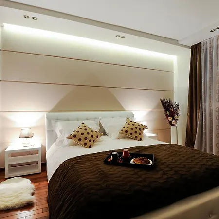 Main Street And 4* Zadar