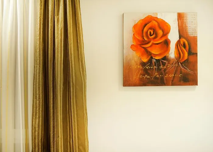 Main Street And Pensión Zadar